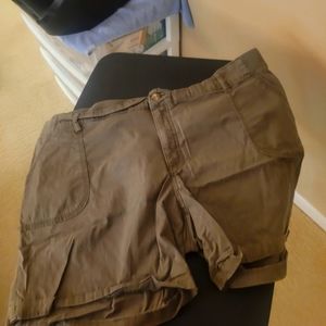 Nice never been worn Khaki shorts